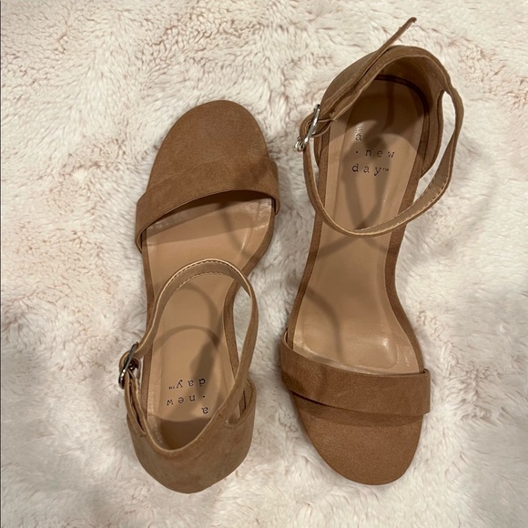 Blush Ankle Strap Block Heel Pumps - Picture 2 of 3